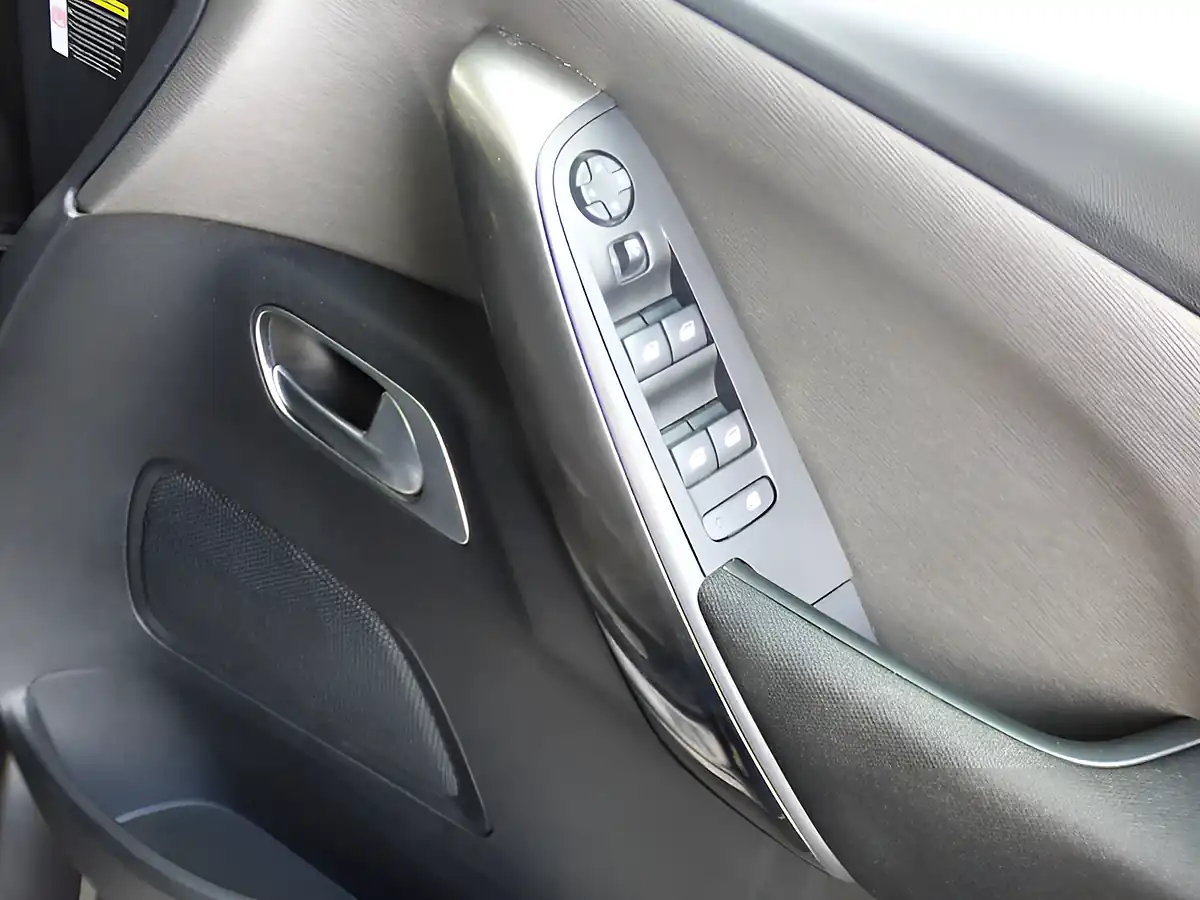 Used 2018 Citroen Grand C4 Spacetourer Flair Grey - Interior and Exterior details 15
