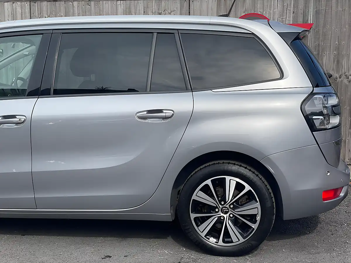 Used 2018 Citroen Grand C4 Spacetourer Flair Grey - Interior and Exterior details 11