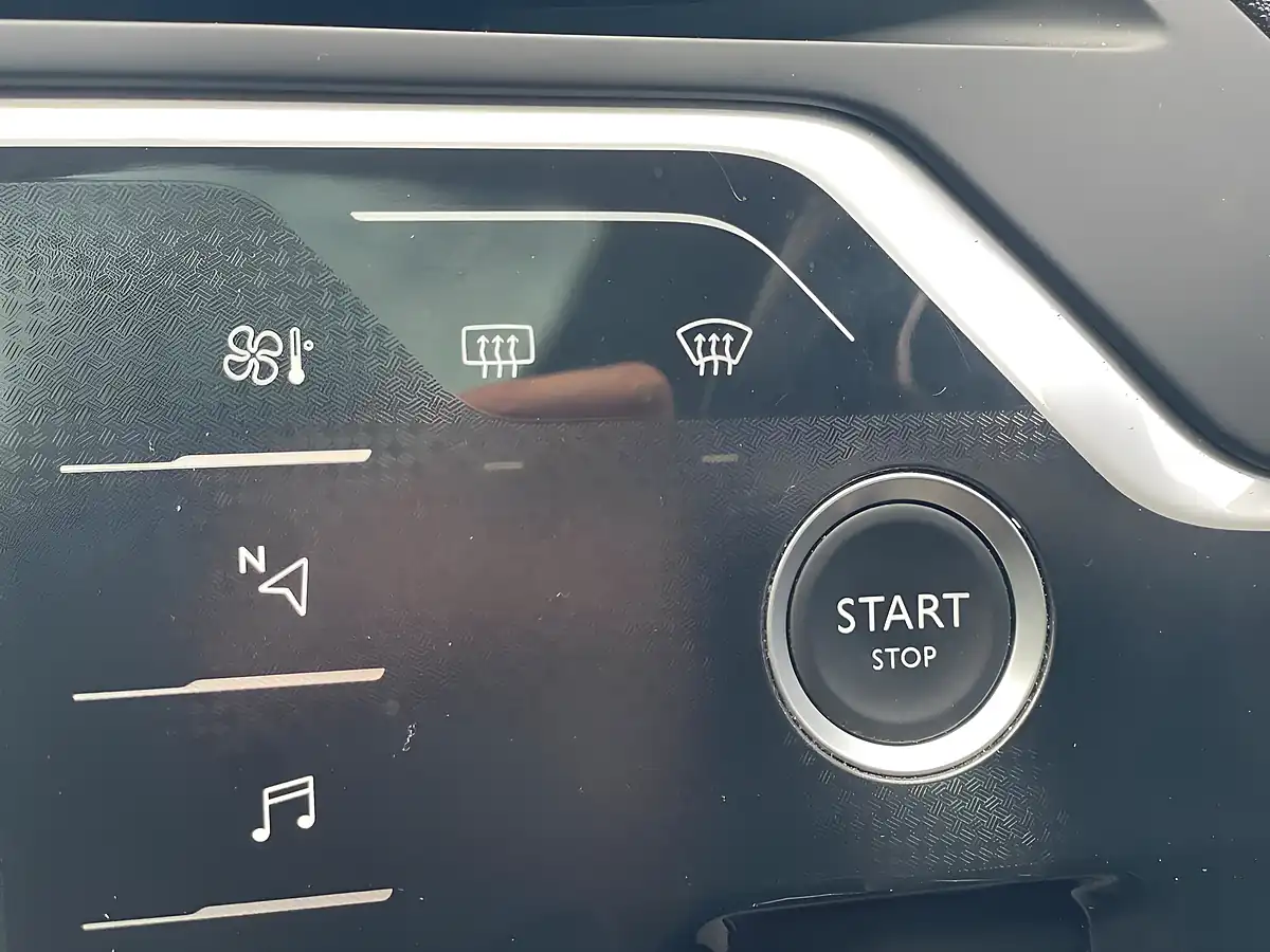 Used 2018 Citroen Grand C4 Spacetourer Flair Grey - Interior and Exterior details 20