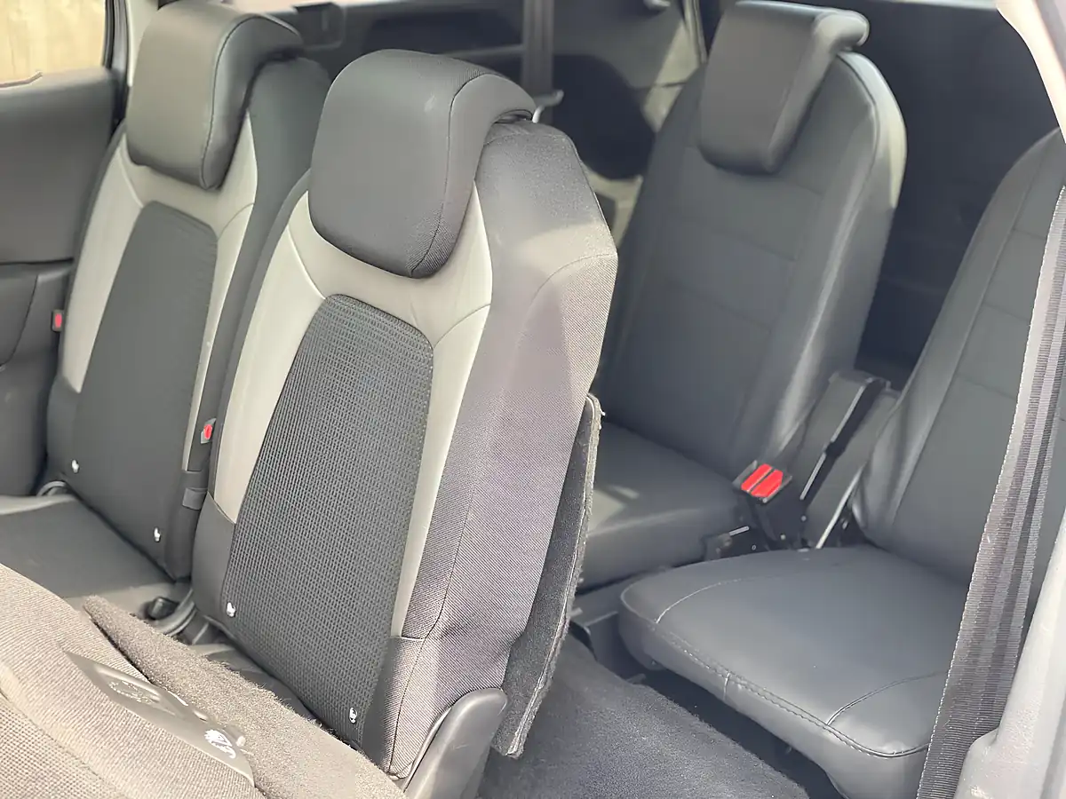 Used 2018 Citroen Grand C4 Spacetourer Flair Grey - Interior and Exterior details 9