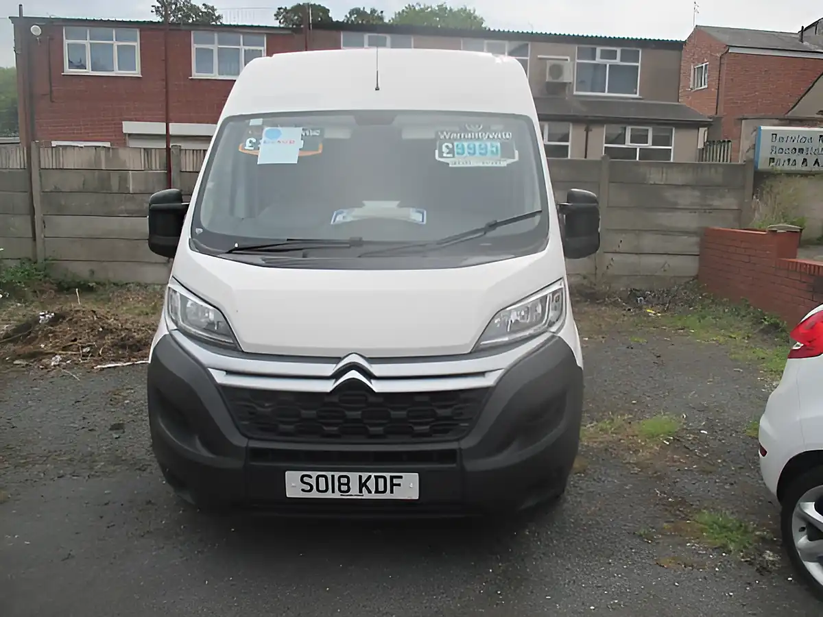 Used 2018 Citroen Relay 35 Eprise Blue White - Front View