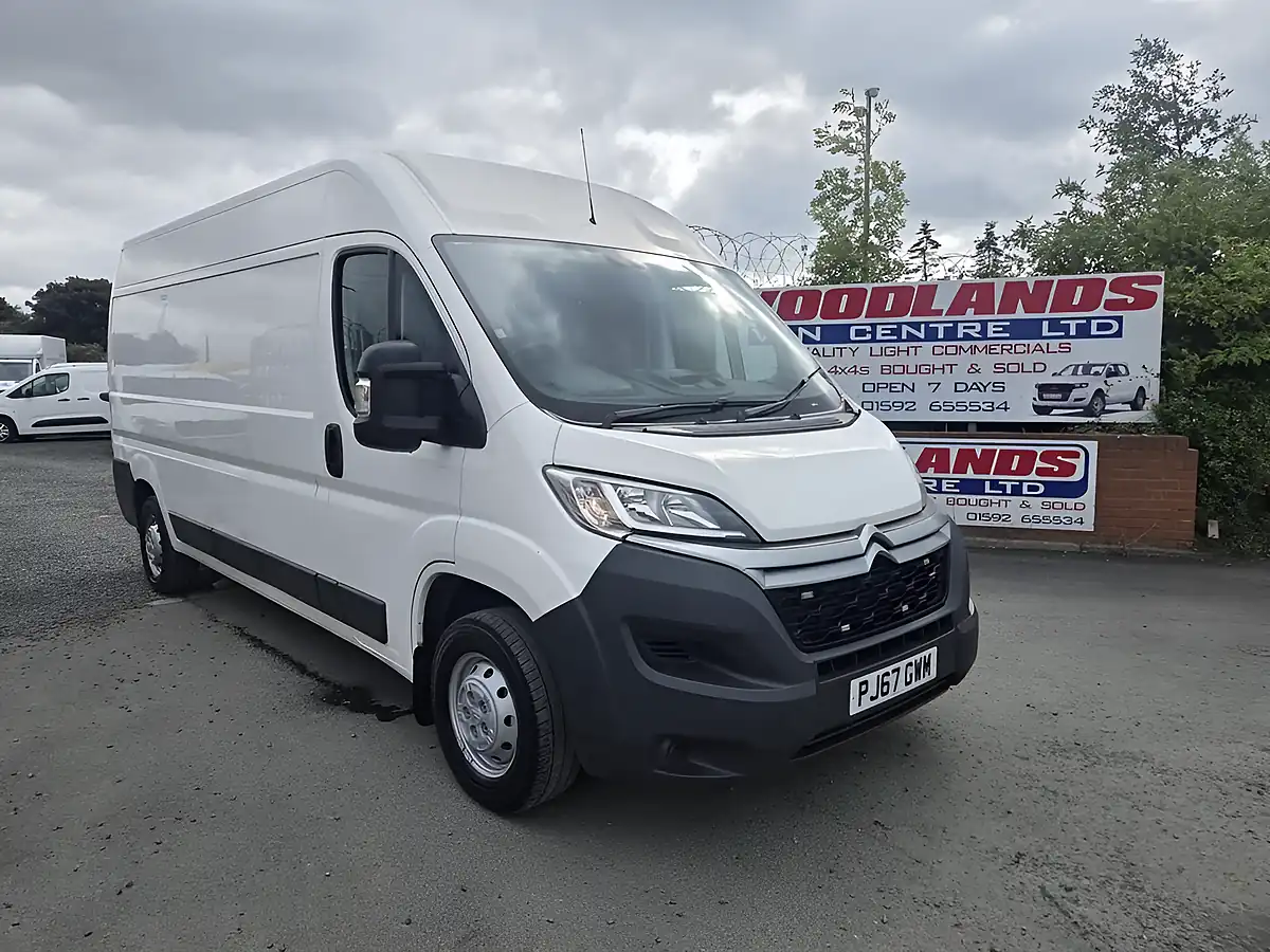 Used 2018 Citroen Relay 35 L3H2 Eprise Blue White - Front View