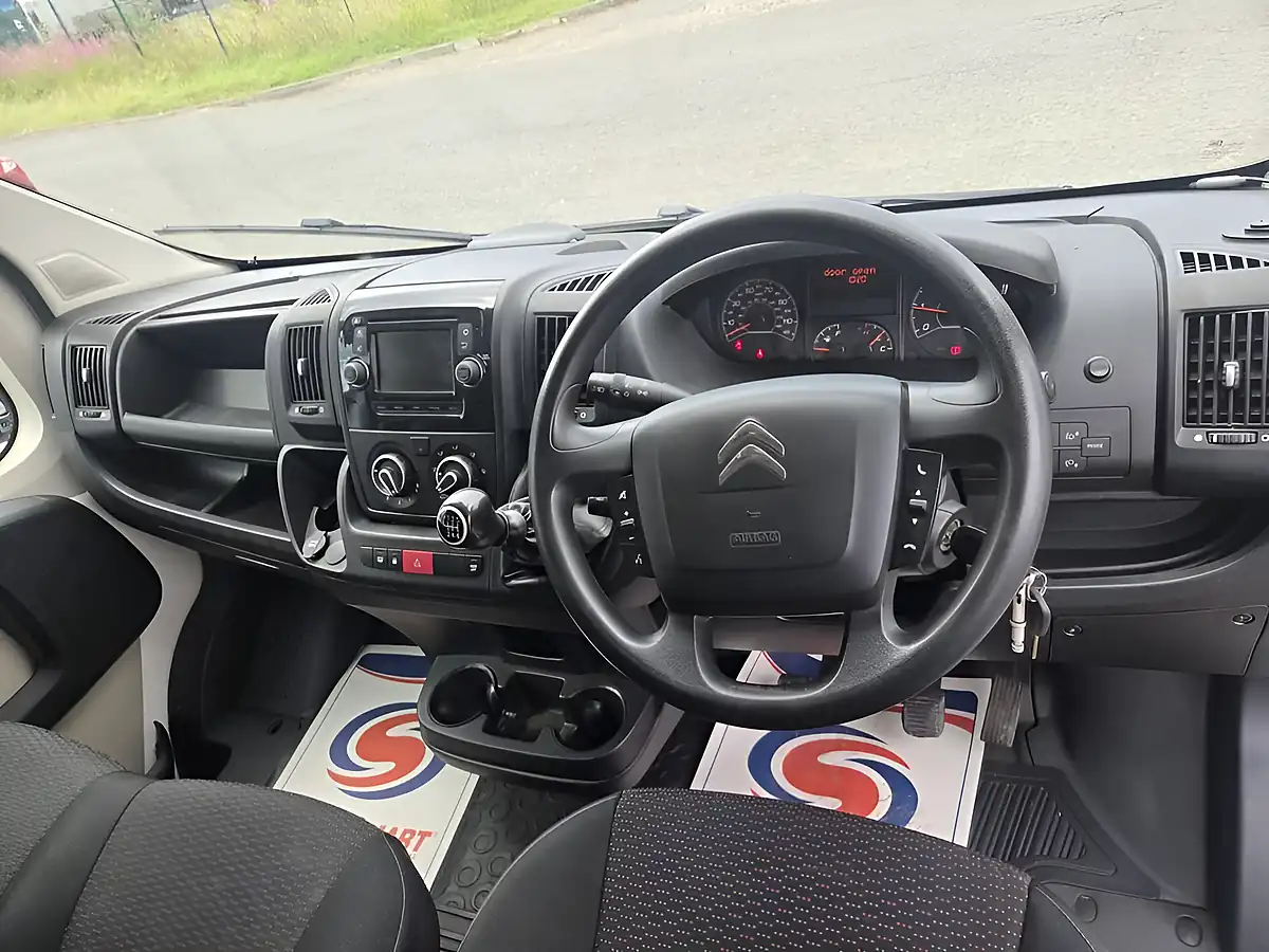 Used 2018 Citroen Relay 35 L3H2 Eprise Blue White - Interior and Exterior details 11