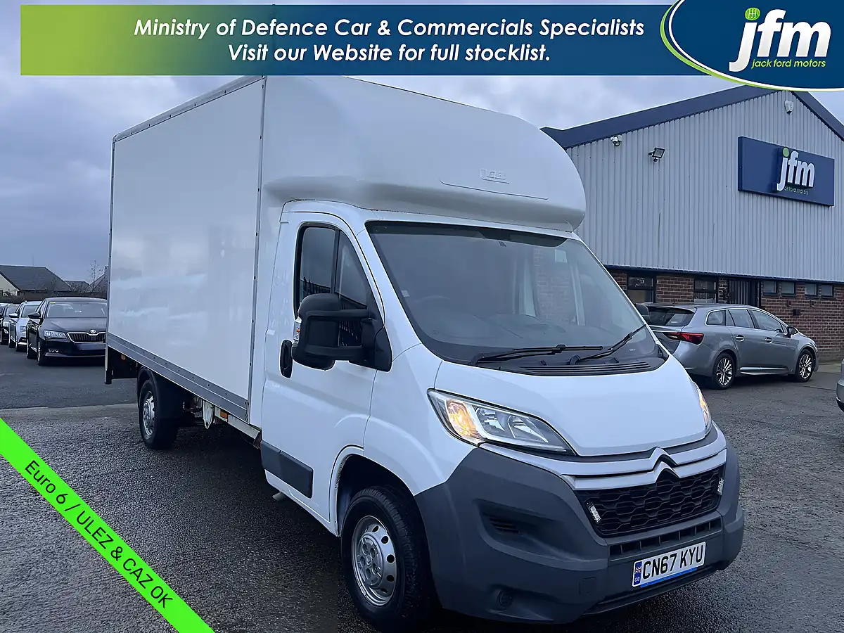 Used 2018 Citroen Relay 35 Luton White - Front View