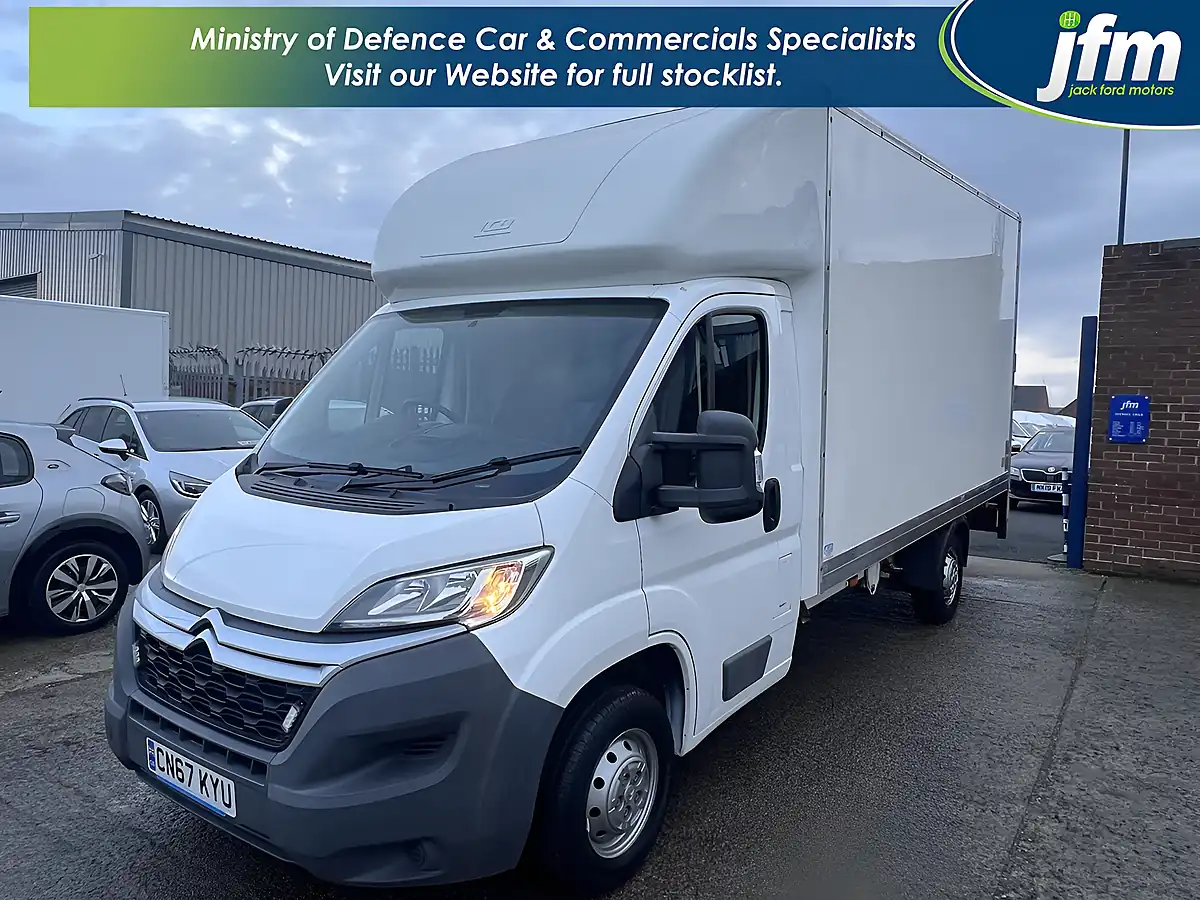Used 2018 Citroen Relay 35 Luton White - Interior and Exterior details 10