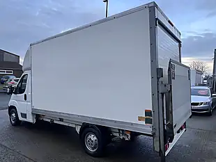 Used 2018 Citroen Relay 35 Luton White - Interior and Exterior details 8