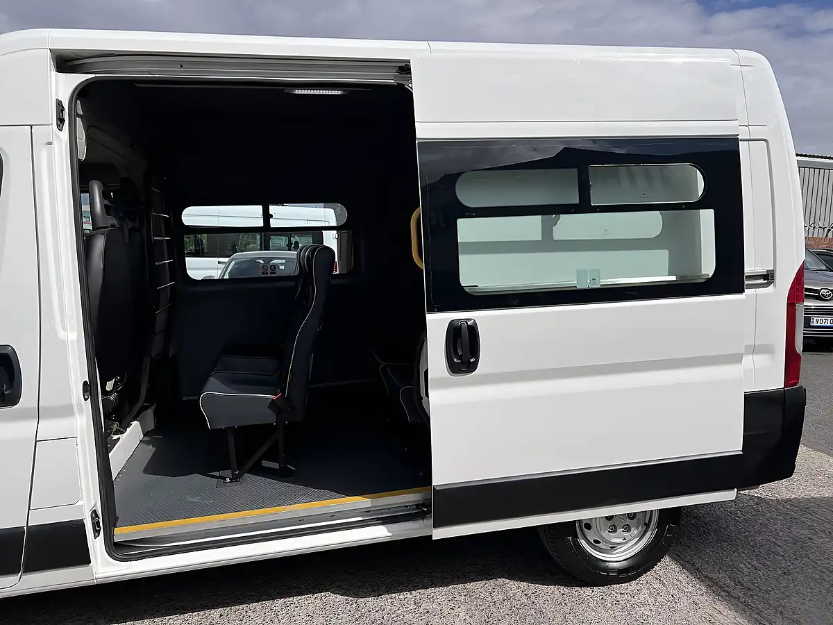 Used 2018 Citroen Relay Enterprise L2H2 Crew Cab White - Interior and Exterior details 15
