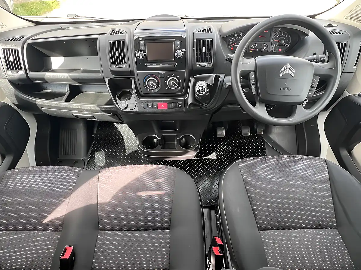 Used 2018 Citroen Relay Enterprise L2H2 Crew Cab White - Interior and Exterior details 2