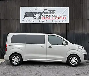 Used 2018 Citroen Spacetourer Business M Beige - Interior and Exterior details 4