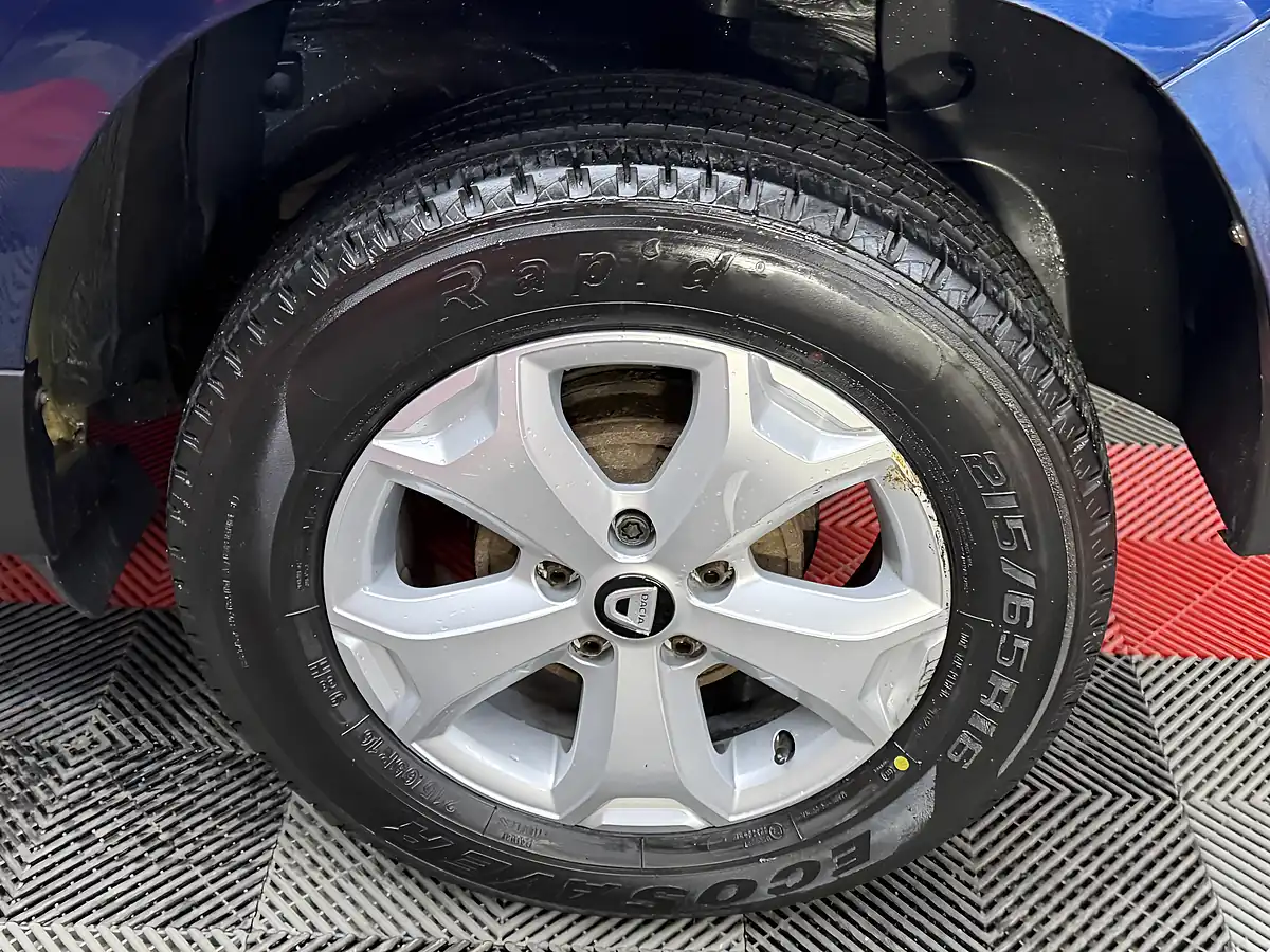 Used 2018 Dacia Duster Comfort Cosmos Blue - Interior and Exterior details 13