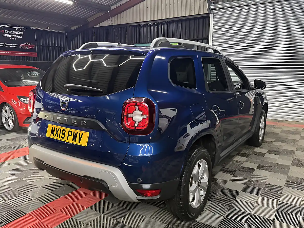 Used 2018 Dacia Duster Comfort Cosmos Blue - Interior and Exterior details 4