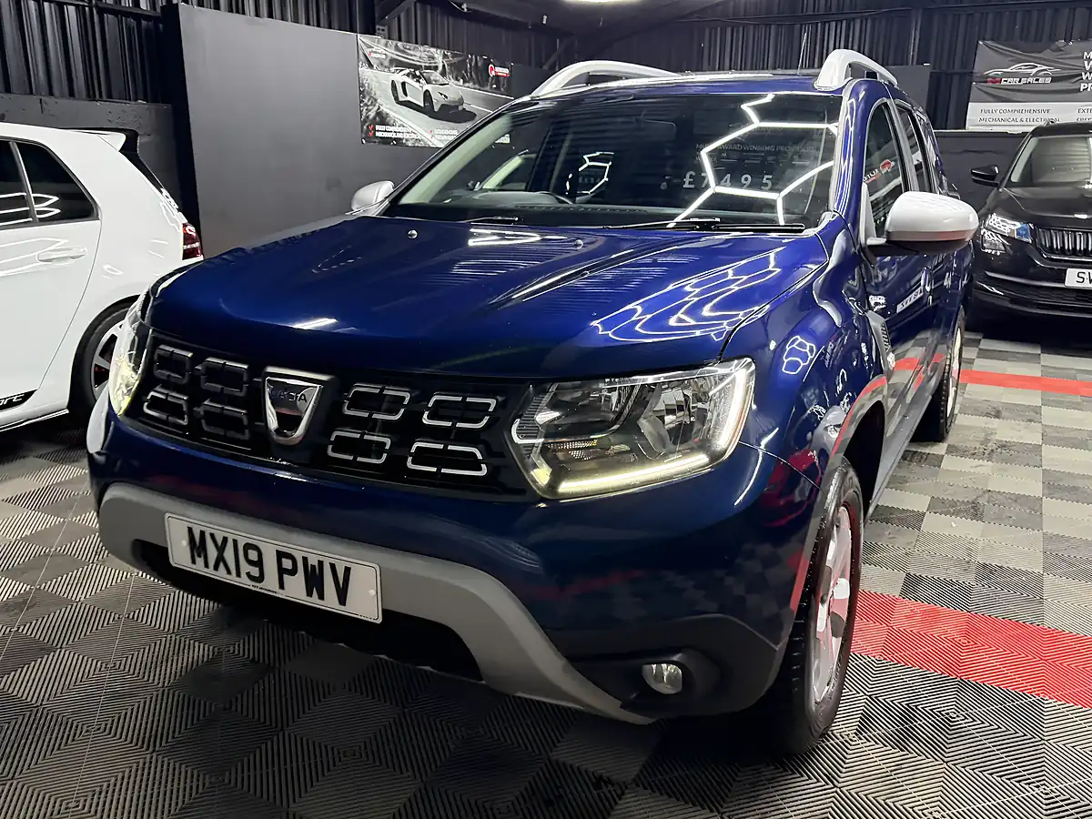 Used 2018 Dacia Duster Comfort Cosmos Blue - Interior and Exterior details 7