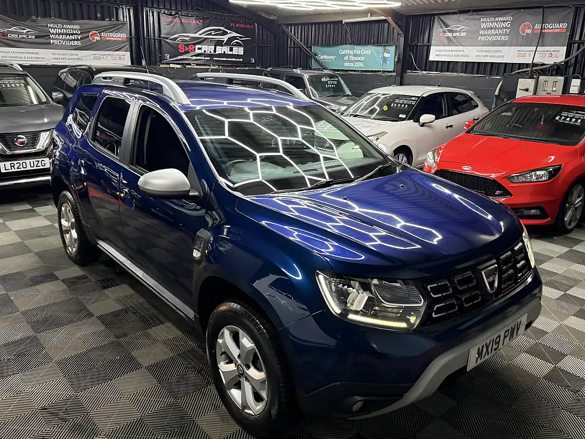 Used 2018 Dacia Duster Comfort Cosmos Blue - Interior and Exterior details 8