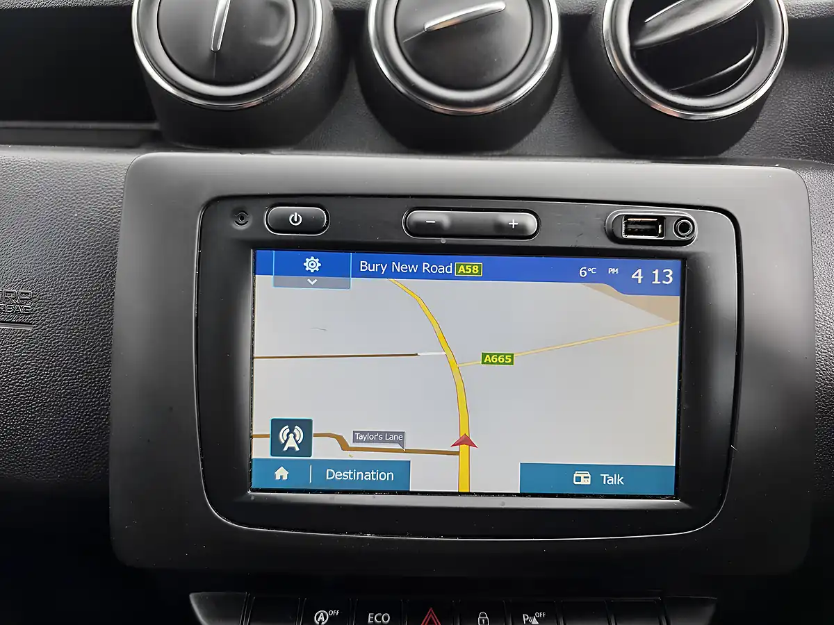 Used 2018 Dacia Duster Comfort Orange - Interior and Exterior details 12
