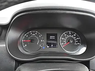 Used 2018 Dacia Duster Comfort Orange - Interior and Exterior details 13