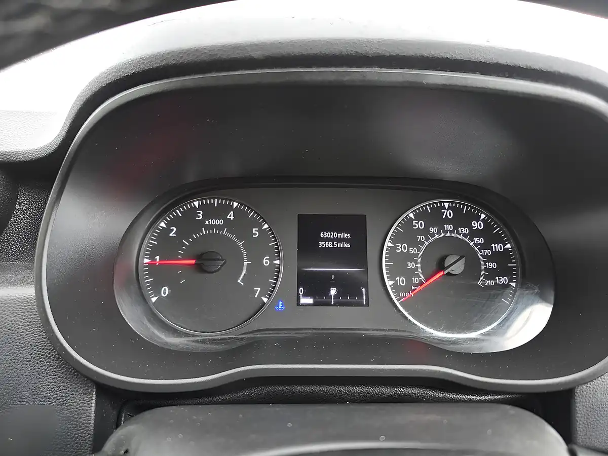 Used 2018 Dacia Duster Comfort Orange - Interior and Exterior details 13