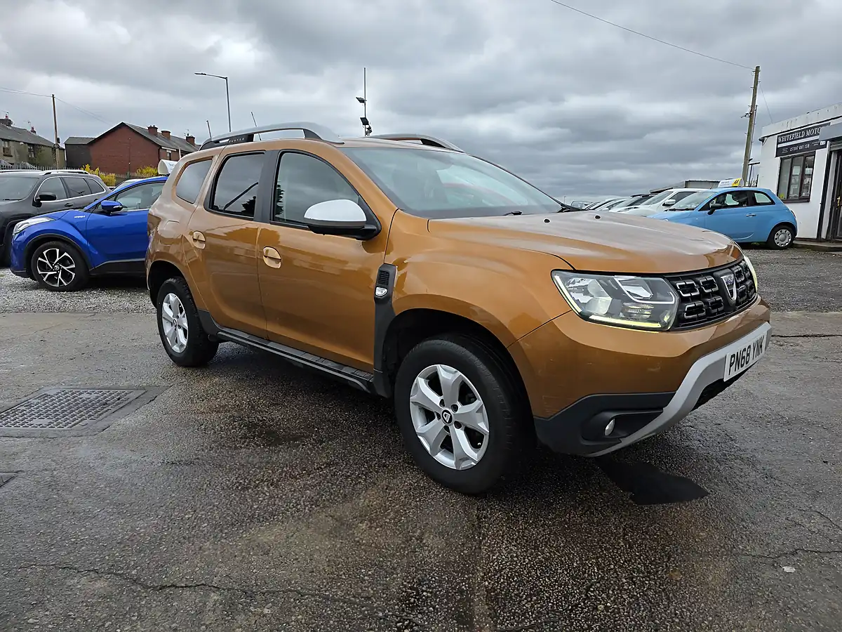 Used 2018 Dacia Duster Comfort Orange - Interior and Exterior details 2
