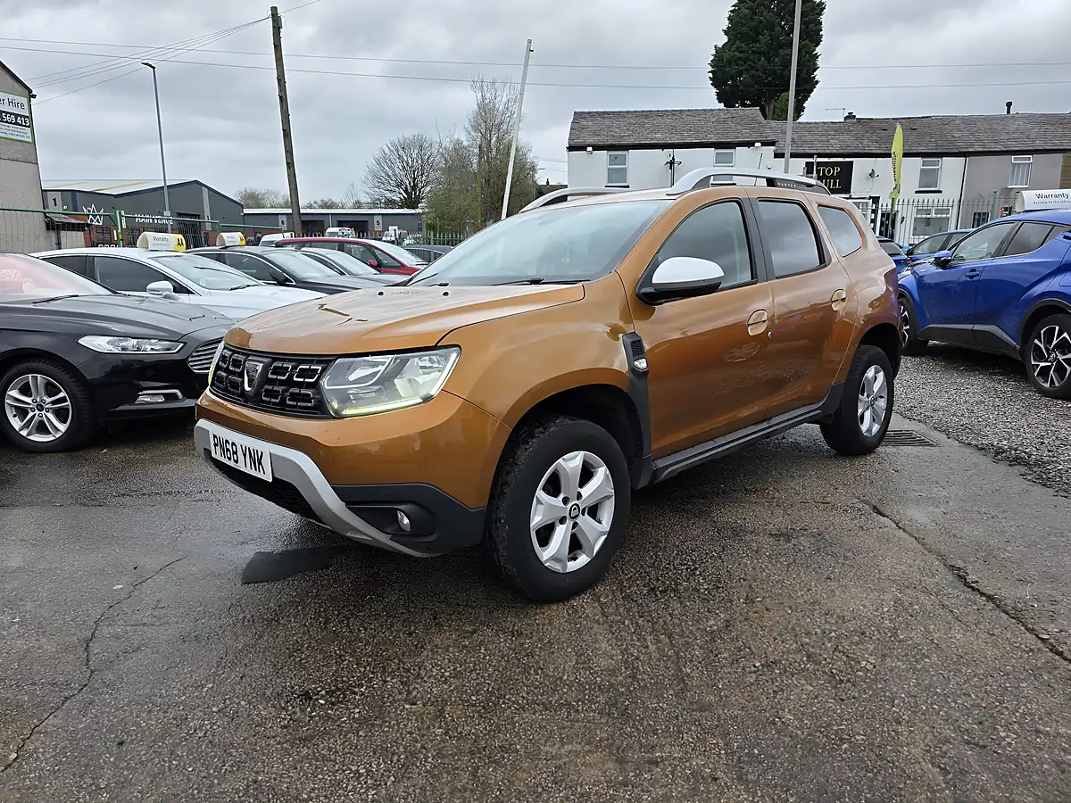 Used 2018 Dacia Duster Comfort Orange - Interior and Exterior details 3