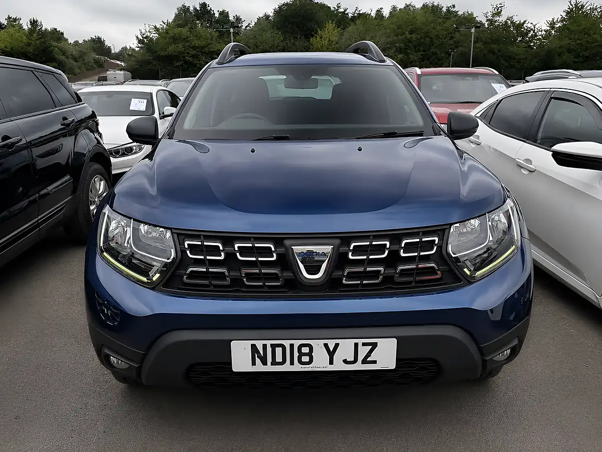 Used 2018 Dacia Duster Essential Blue - Interior and Exterior details 4