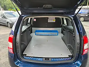 Used 2018 Dacia Duster Laureate Commercial 4X4 Blue - Interior and Exterior details 10