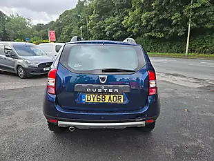 Used 2018 Dacia Duster Laureate Commercial 4X4 Blue - Interior and Exterior details 9