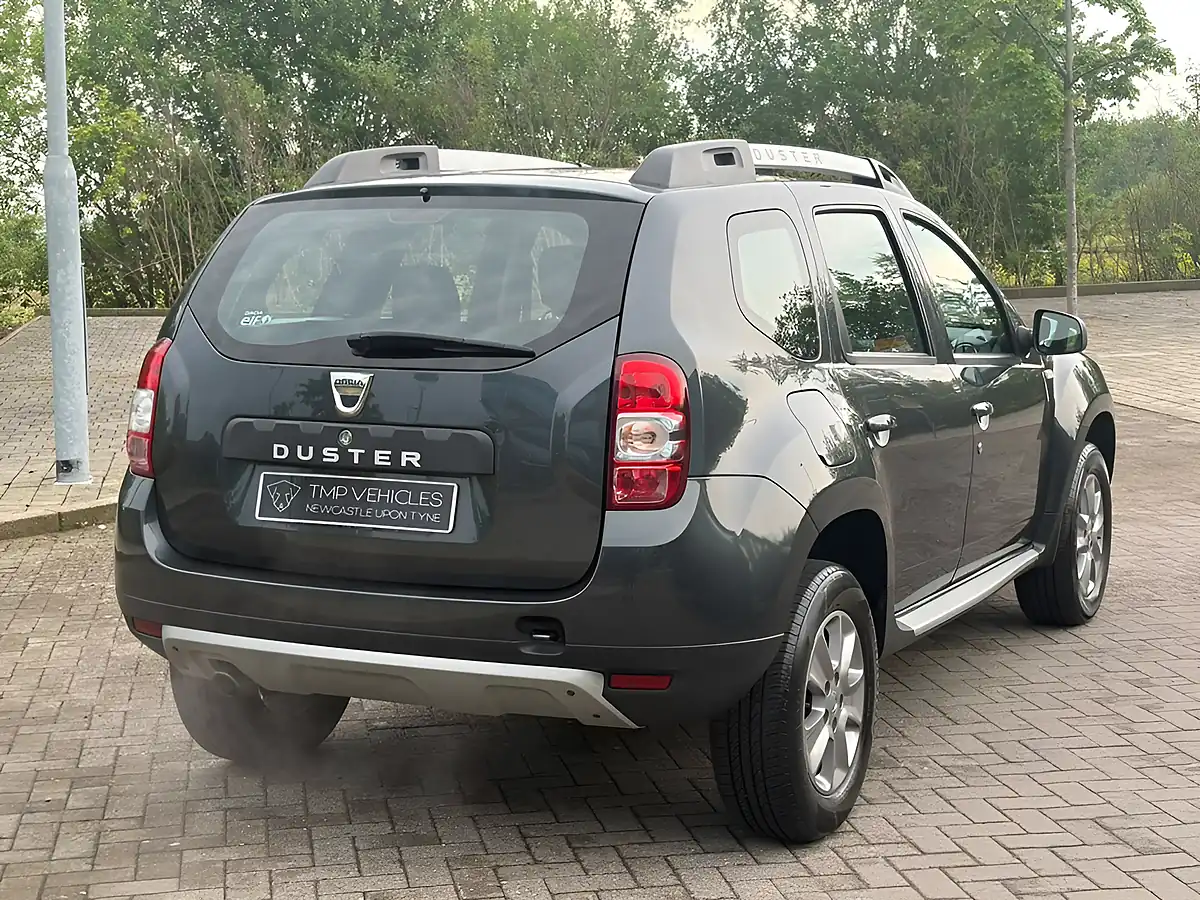 Used 2018 Dacia Duster Laureate Grey - Interior and Exterior details 2
