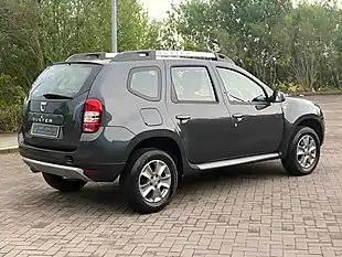 Used 2018 Dacia Duster Laureate Grey - Interior and Exterior details 4