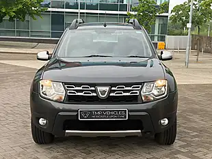 Used 2018 Dacia Duster Laureate Grey - Interior and Exterior details 7