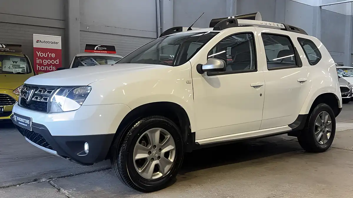Used 2018 Dacia Duster Laureate White - Front View