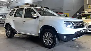 Used 2018 Dacia Duster Laureate White - Interior and Exterior details 4