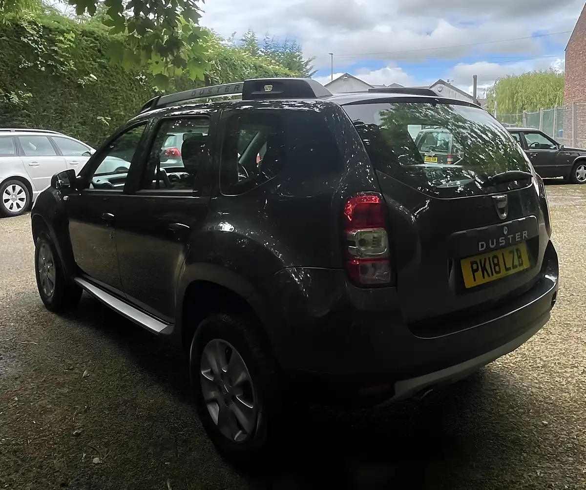 Used 2018 Dacia Duster Nav+ Grey - Interior and Exterior details 4