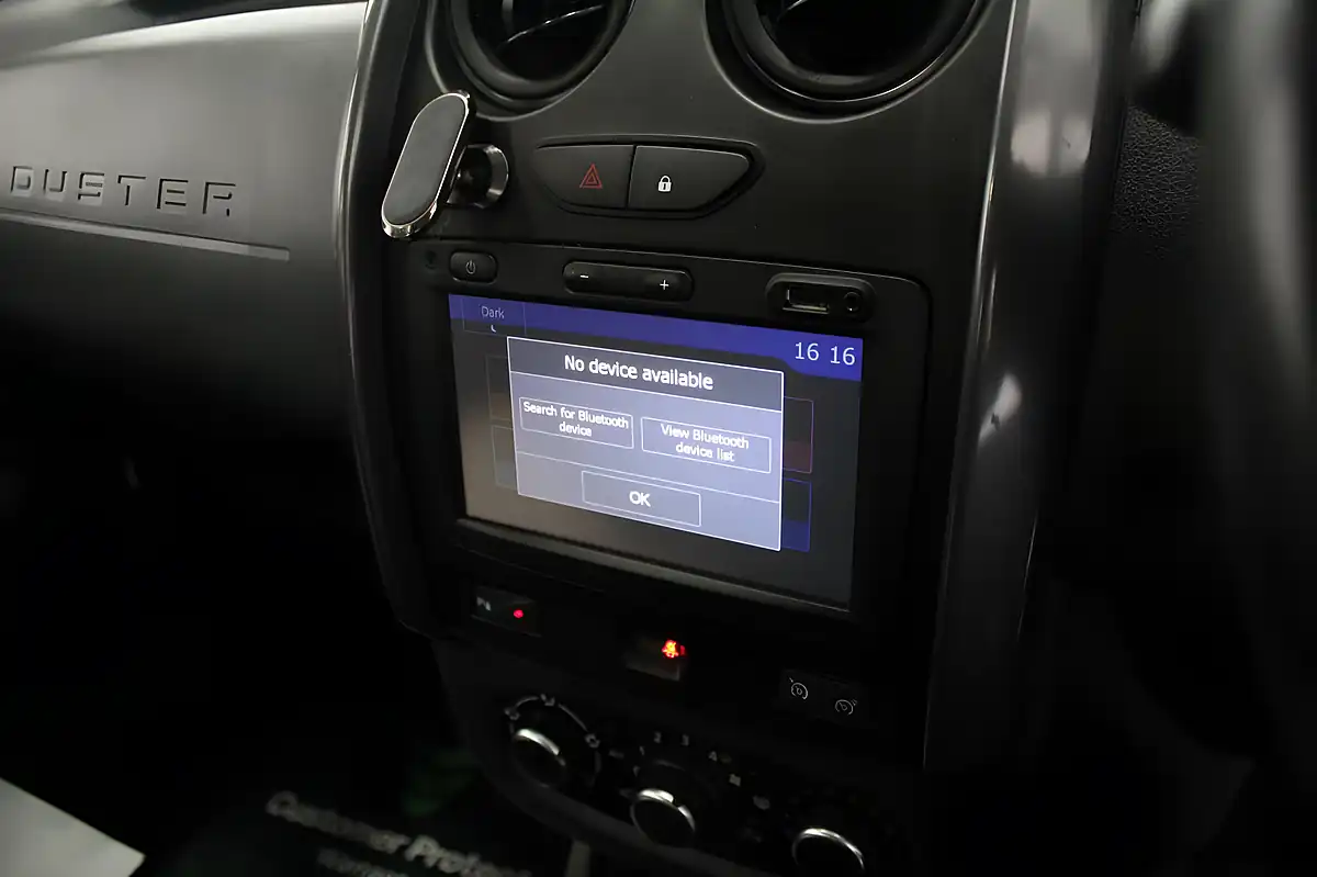 Used 2018 Dacia Duster Nav+ White - Interior and Exterior details 15