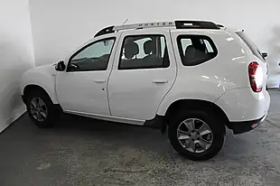 Used 2018 Dacia Duster Nav+ White - Interior and Exterior details 7