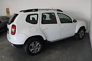 Used 2018 Dacia Duster Nav+ White - Interior and Exterior details 8