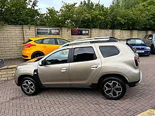 Used 2018 Dacia Duster Prestige Beige - Interior and Exterior details 5