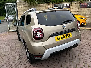 Used 2018 Dacia Duster Prestige Beige - Interior and Exterior details 9