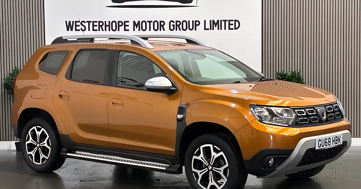 Used 2018 Dacia Duster Prestige Orange - Front View