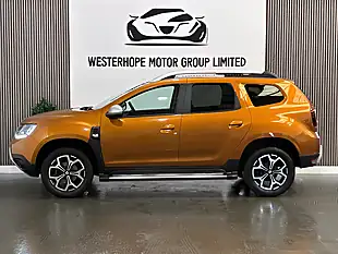 Used 2018 Dacia Duster Prestige Orange - Interior and Exterior details 11