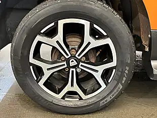 Used 2018 Dacia Duster Prestige Orange - Interior and Exterior details 15