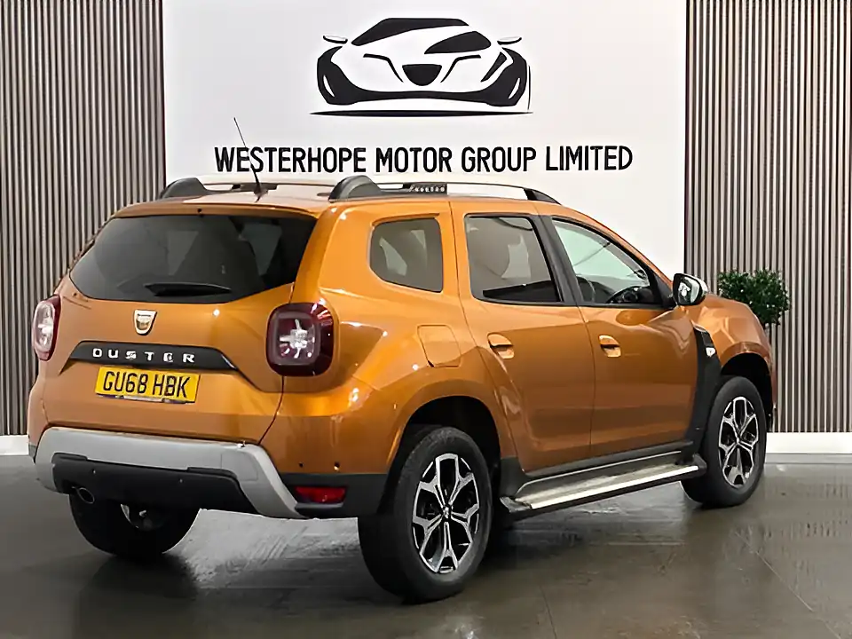Used 2018 Dacia Duster Prestige Orange - Interior and Exterior details 4