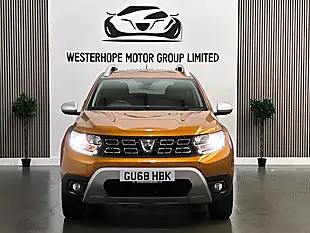 Used 2018 Dacia Duster Prestige Orange - Interior and Exterior details 8
