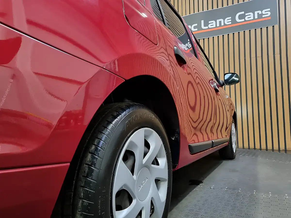 Used 2018 Dacia Logan Ambiance Rouge Passion Metallic - Interior and Exterior details 15