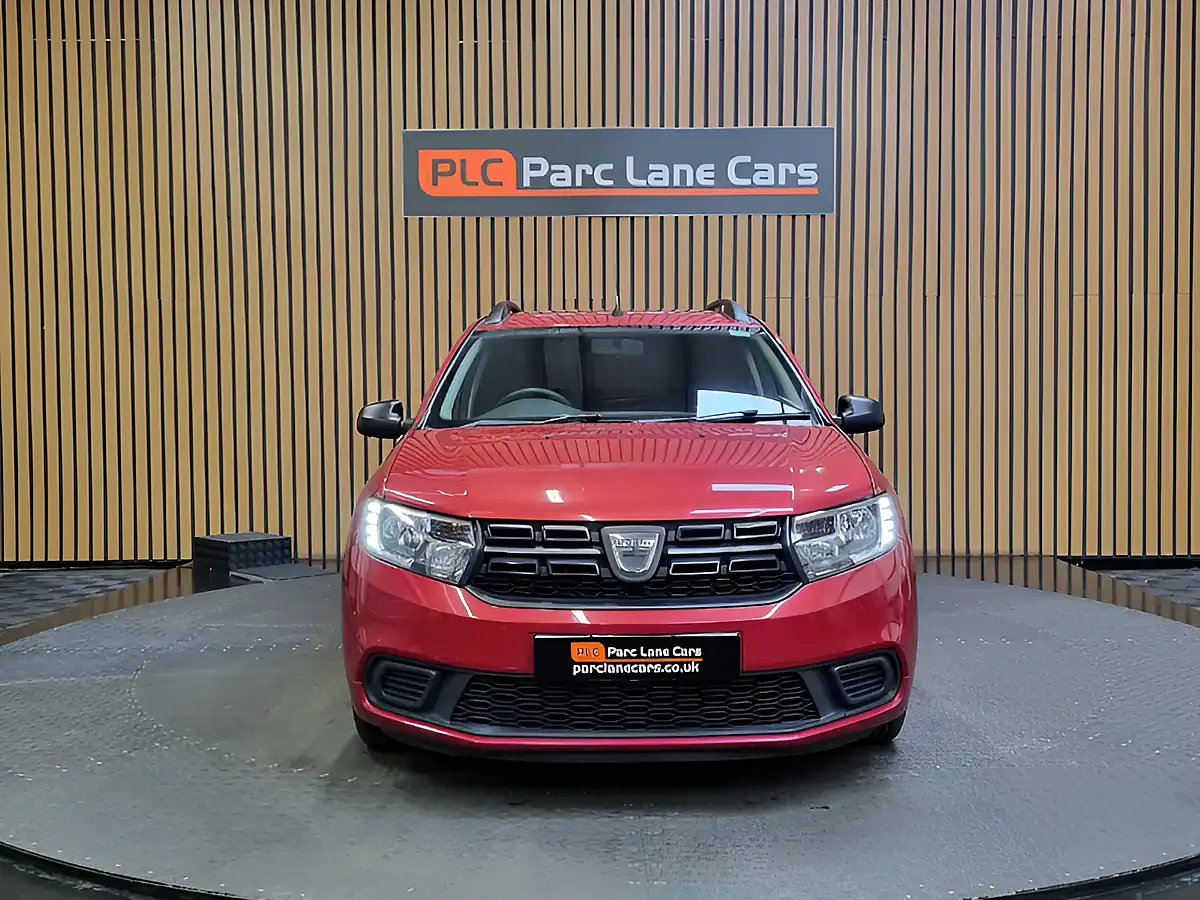 Used 2018 Dacia Logan Ambiance Rouge Passion Metallic - Interior and Exterior details 3