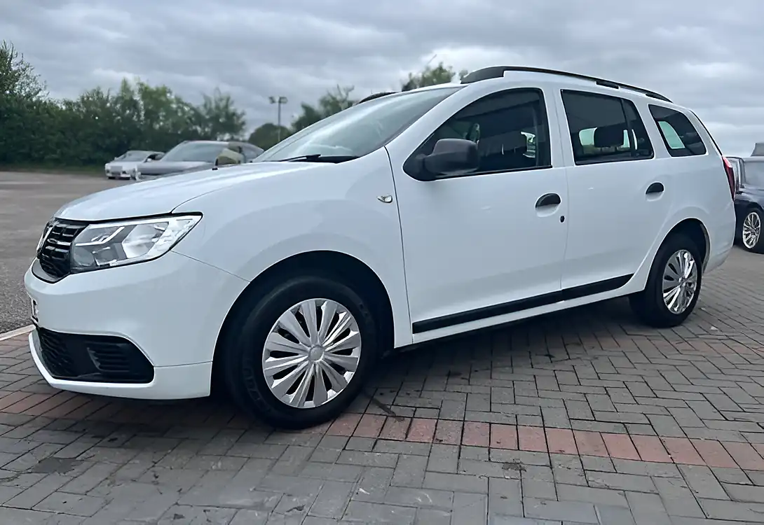 Used 2018 Dacia Logan Essential Glacier White - Interior and Exterior details 16