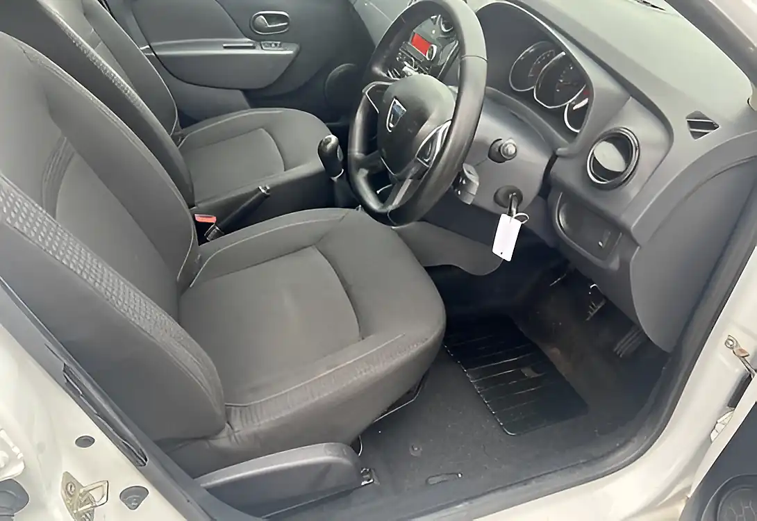 Used 2018 Dacia Logan Essential Glacier White - Interior and Exterior details 19