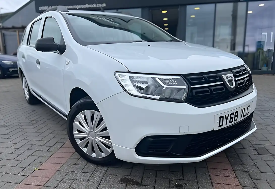 Used 2018 Dacia Logan Essential Glacier White - Interior and Exterior details 2