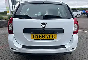 Used 2018 Dacia Logan Essential Glacier White - Interior and Exterior details 8