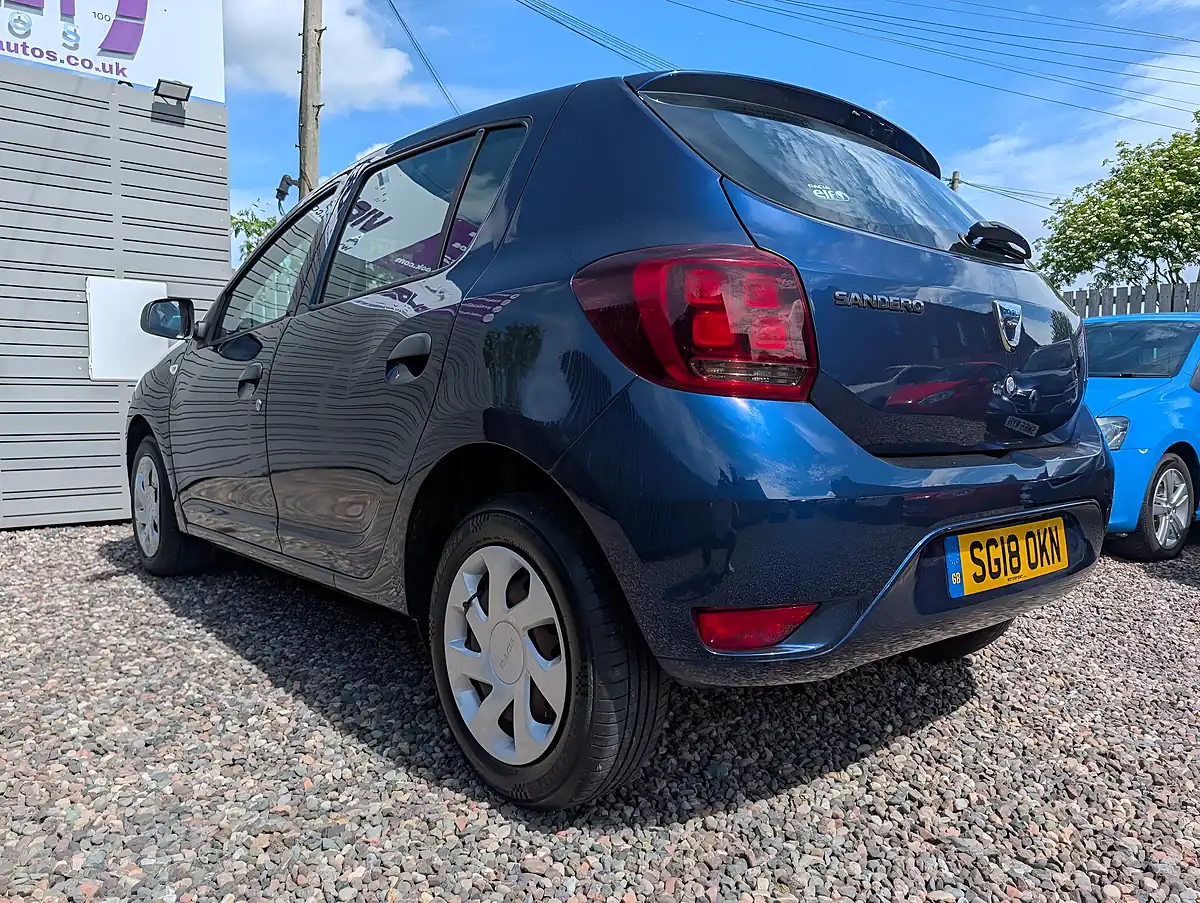 Used 2018 Dacia Sandero Ambiance Blue - Interior and Exterior details 3