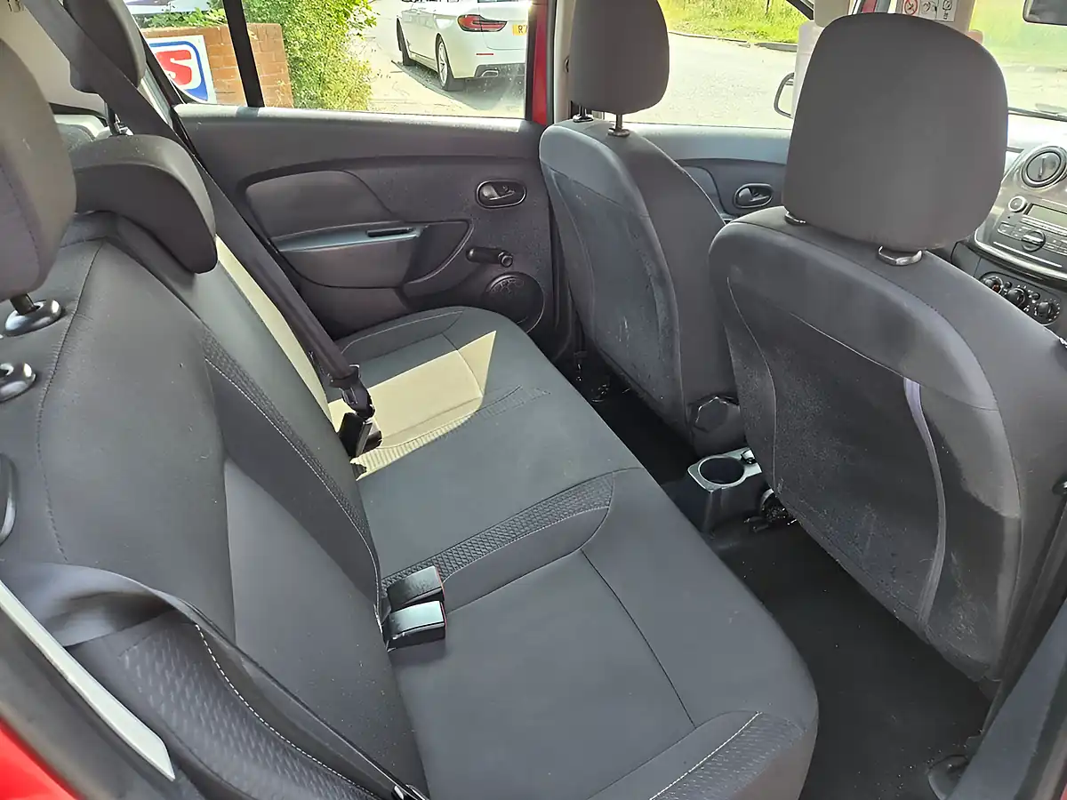 Used 2018 Dacia Sandero Ambiance Red - Interior and Exterior details 10