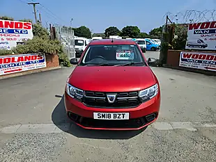 Used 2018 Dacia Sandero Ambiance Red - Interior and Exterior details 3